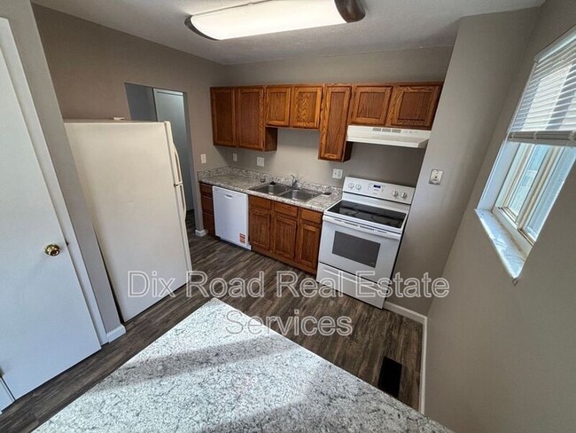 Building Photo - 11881 Hitchcock Dr