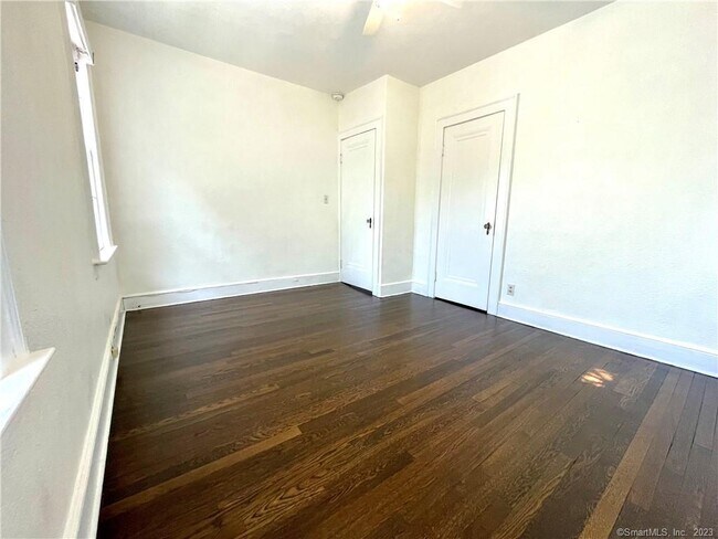 Building Photo - 294 Fountain St