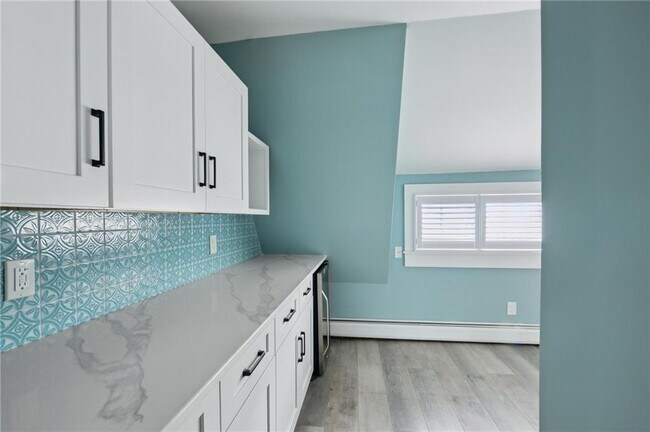 Building Photo - 450 Ocean Rd