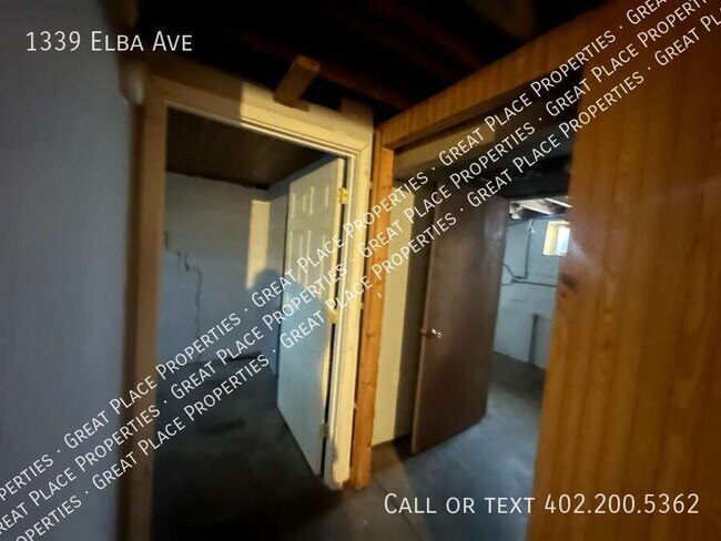 Building Photo - 1339 Elba Ave