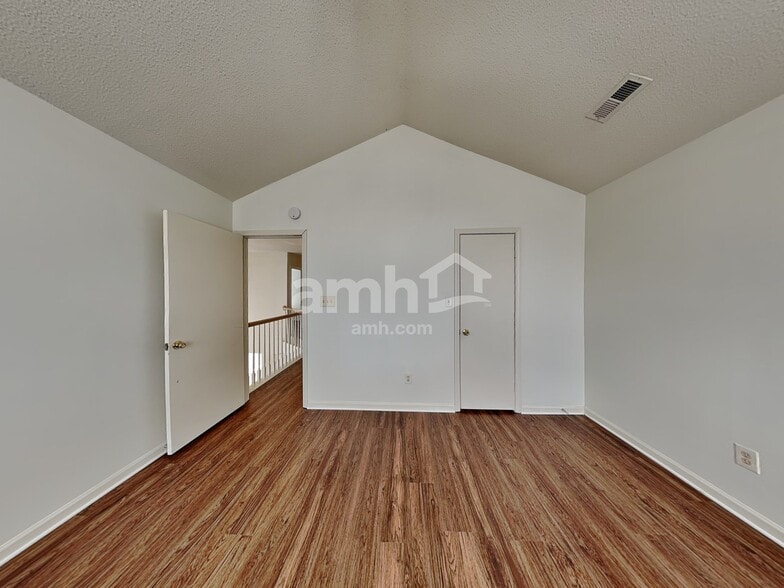 Building Photo - 9032 Little Hampton Pl