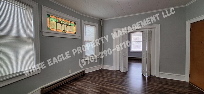 Building Photo - 836 N Main Ave