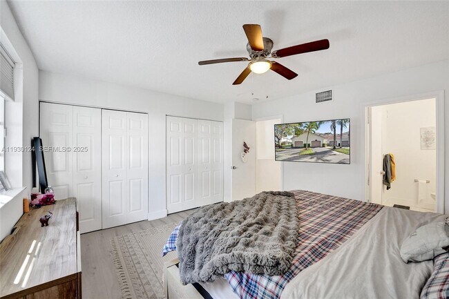 Building Photo - 3643 San Simeon Cir