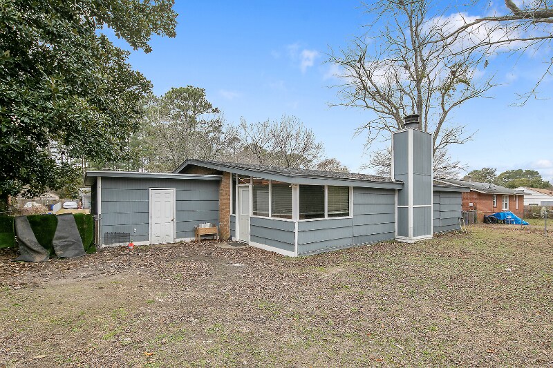 Building Photo - 4442 Wellington Dr
