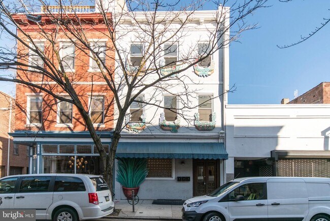 Building Photo - 519 S 5th St