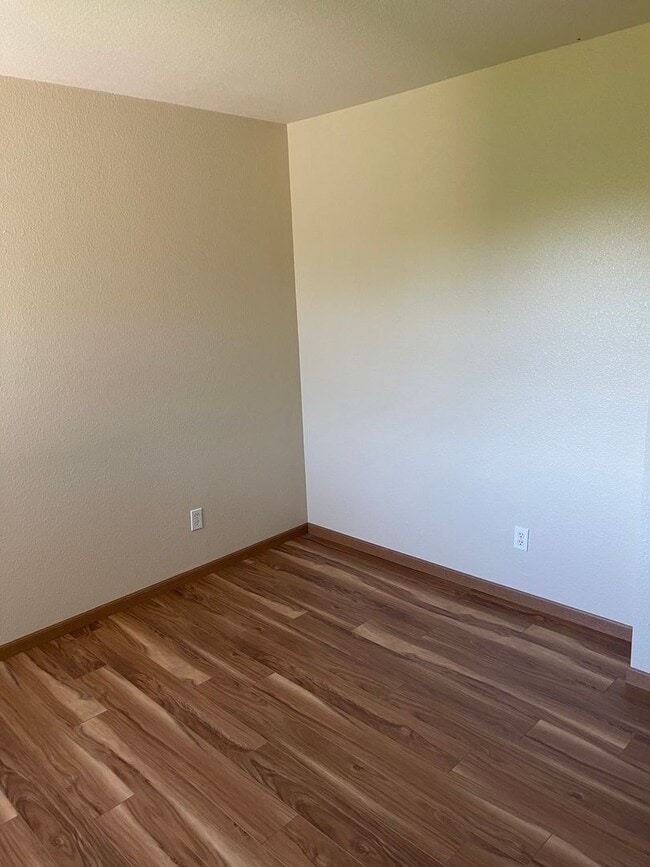 Building Photo - 16858 Hurricane Ln