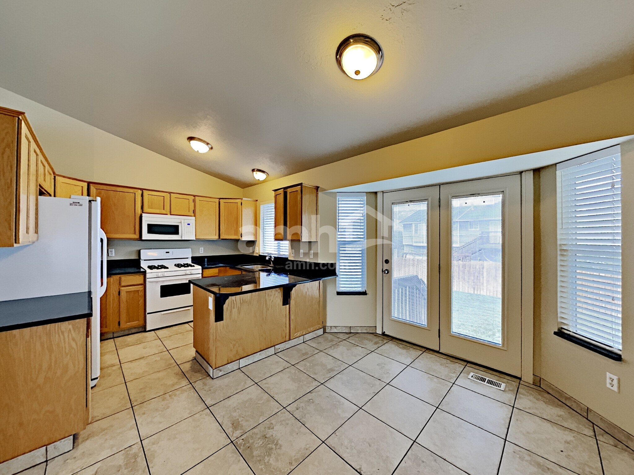 Building Photo - 793 E 890 N