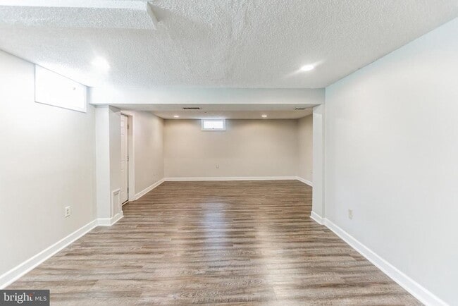 Building Photo - 1650 Wickham Way