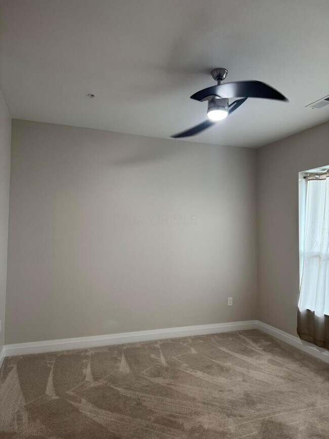 Building Photo - 6633 Dale Dr