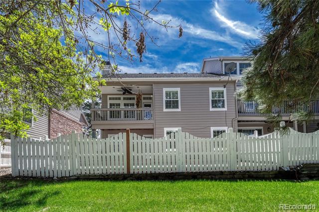 Building Photo - 9885 Greensview Cir