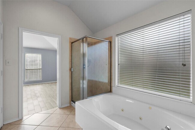 Building Photo - 11047 Pierce Valley Dr
