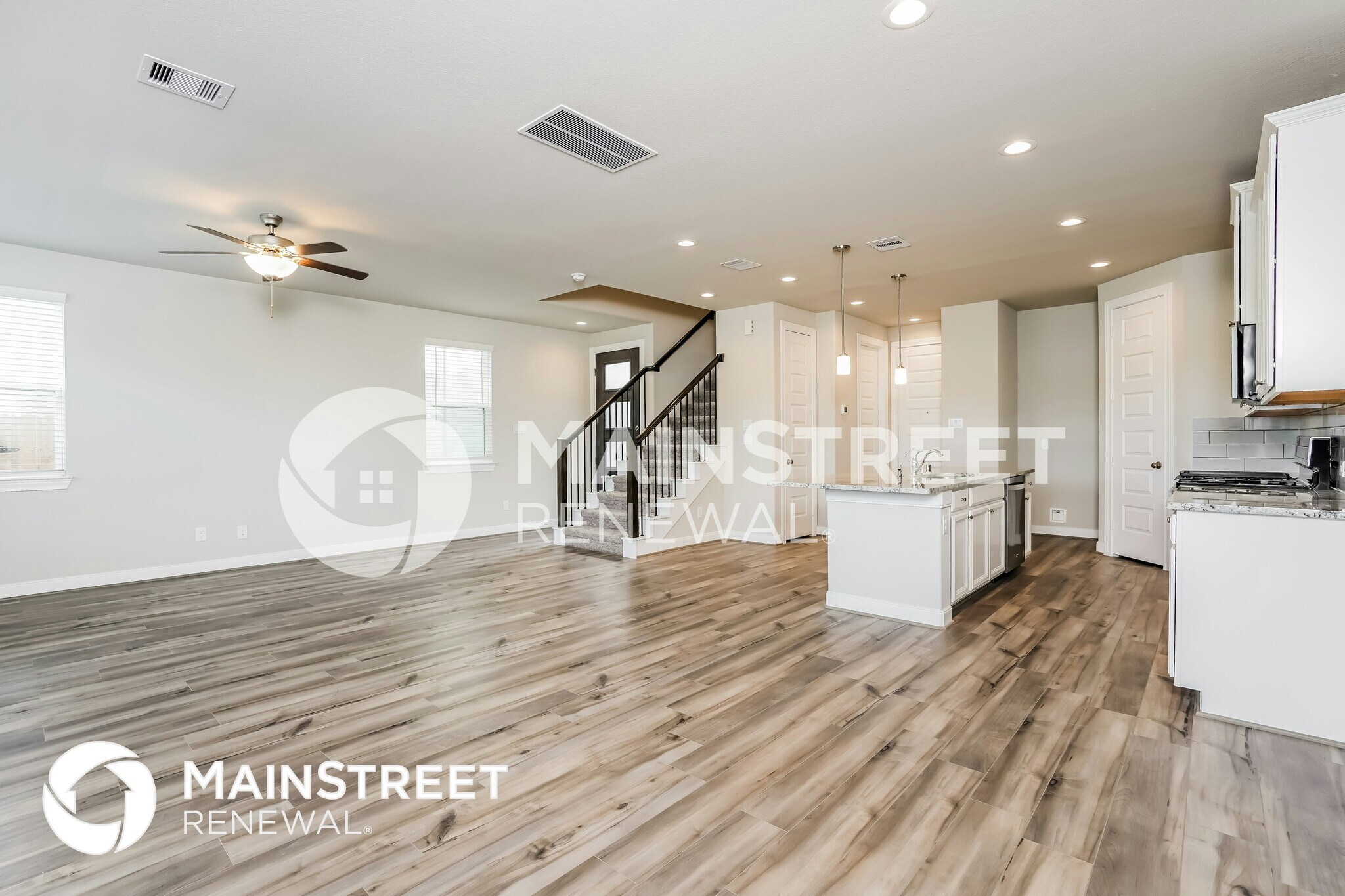 Building Photo - 9826 Rugged Oaks Dr