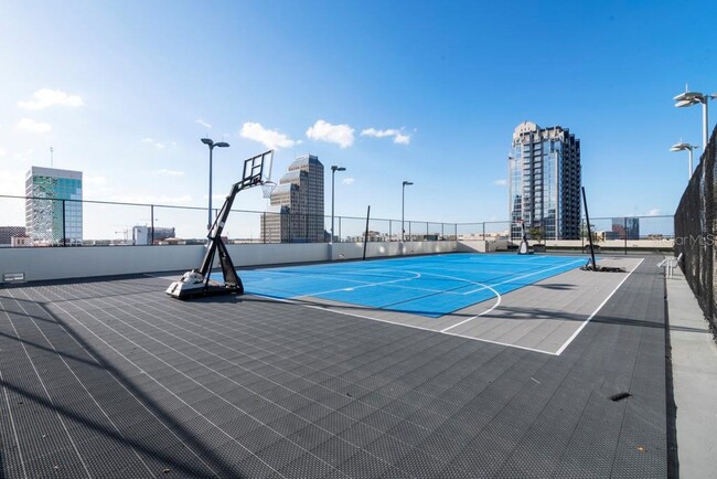 Building Photo - 150 E Robinson St