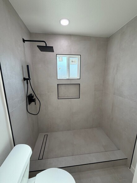 Building Photo - 4104 N Morada Ave