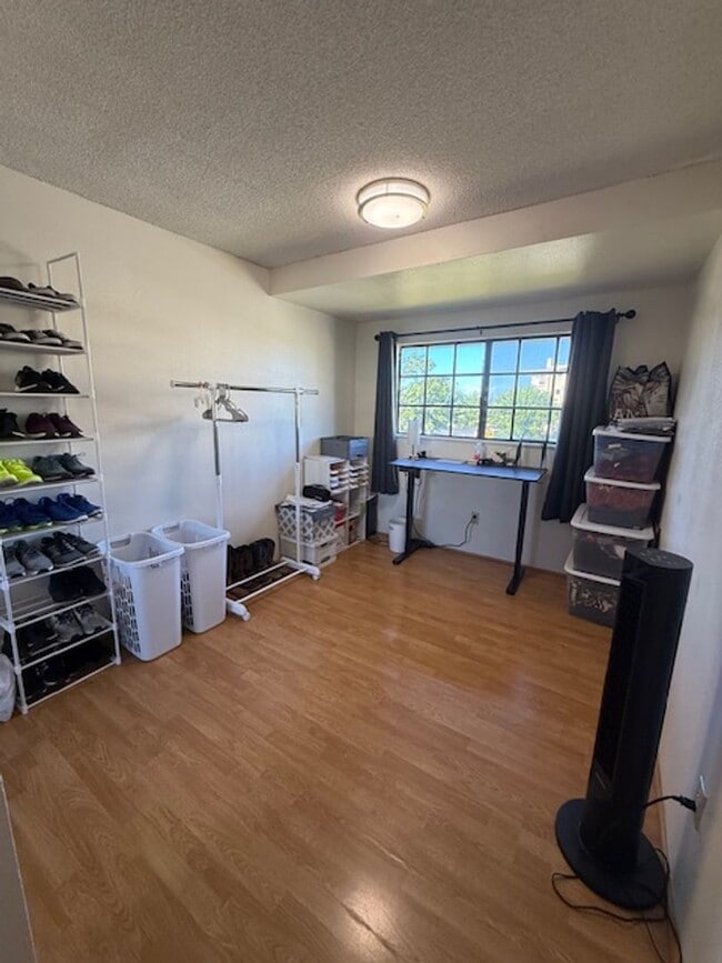 Building Photo - Pae Ko Gardens 2 Bedroom 1 Bath 2 assigned...