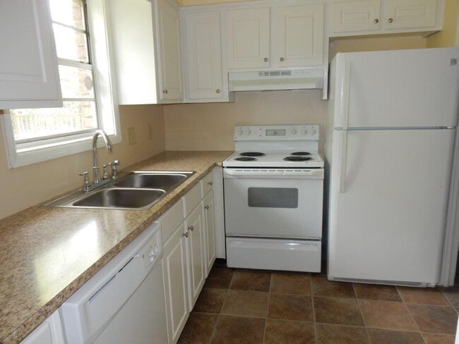 Building Photo - Fourteenth Avenue 4000