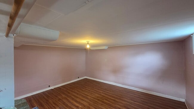 Building Photo - 511 Livingston St