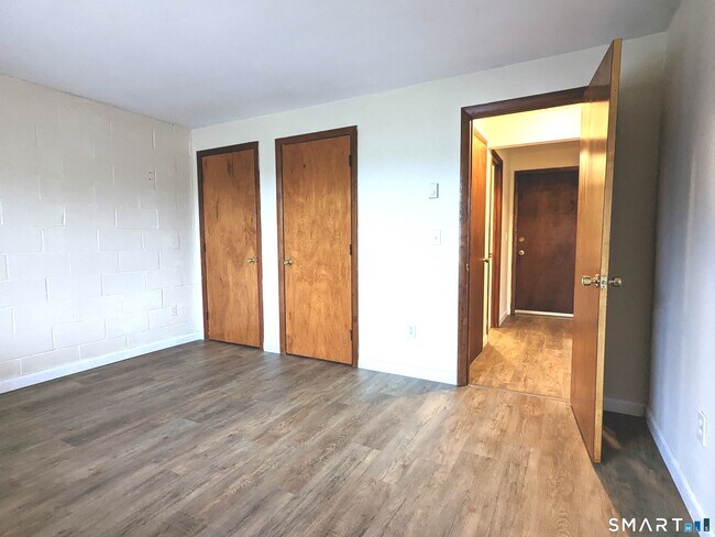 Building Photo - 177 Homestead St