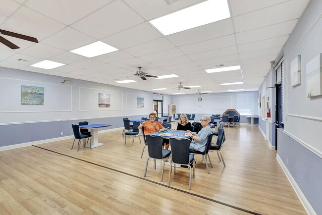 Building Photo - 6078 Dusenburg Rd