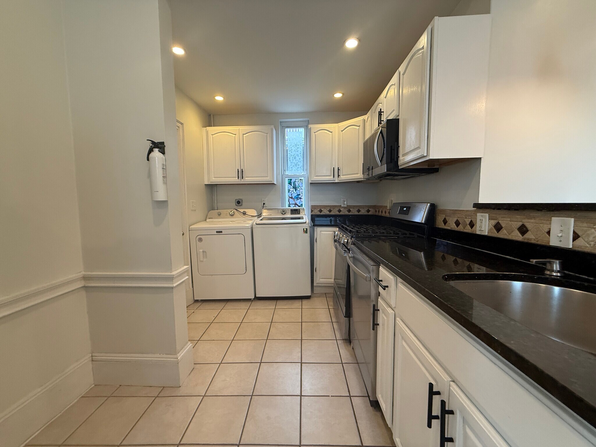 Building Photo - 4 Wabon St