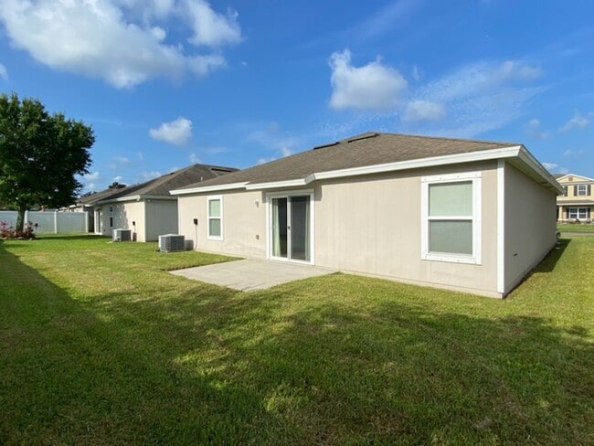 Building Photo - Beautiful 3 Bedroom Port Orange Home!