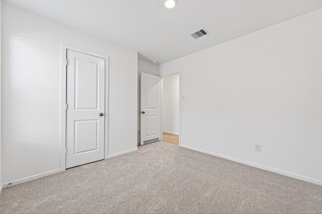 Building Photo - 26738 Cascade Sunrise St