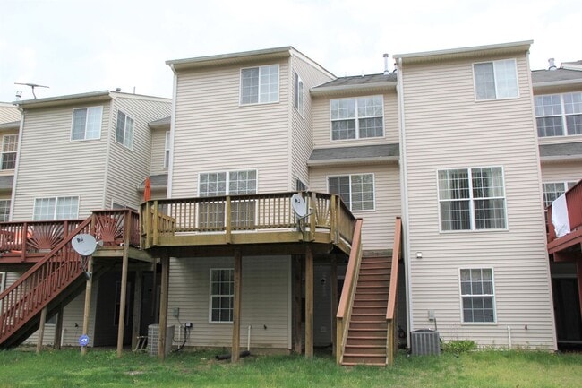 Building Photo - 1616 Benoli Ct