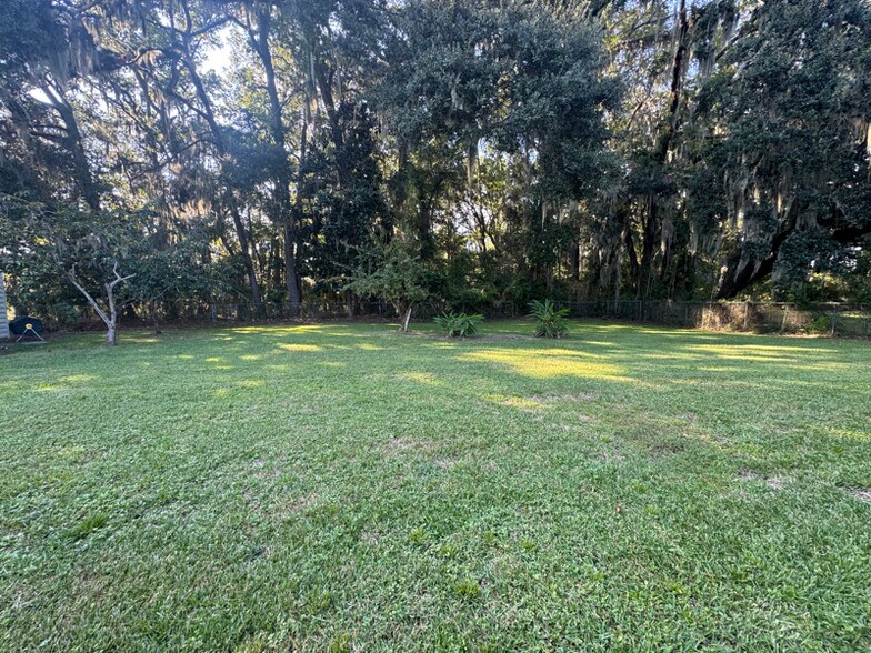 Building Photo - 620 Broad River Dr