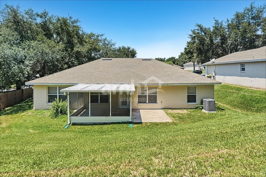 Building Photo - 660 Winding Lake Dr