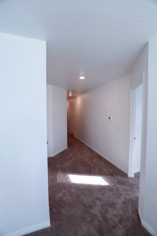 Building Photo - 249 S Meadowbrook Ct