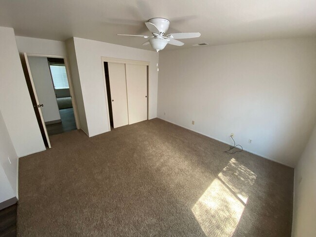 Building Photo - Charming Home for rent in Exeter, Ca