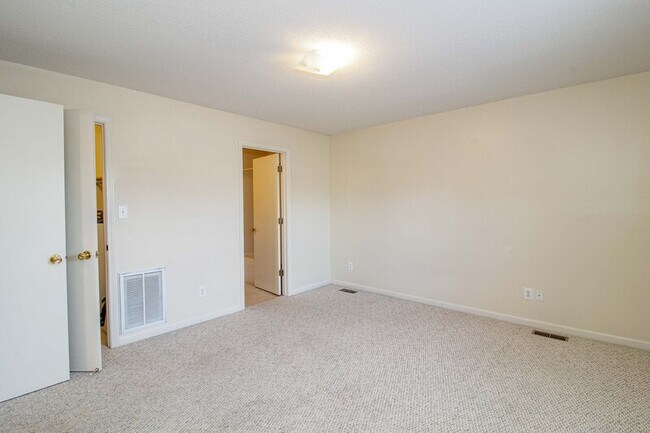 Building Photo - 3269 Tower Dr