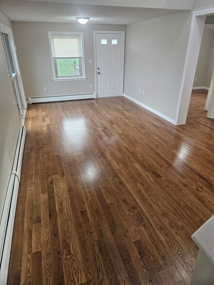 Building Photo - 264 Richards Ave