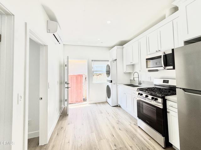 Building Photo - 351 Huerta St