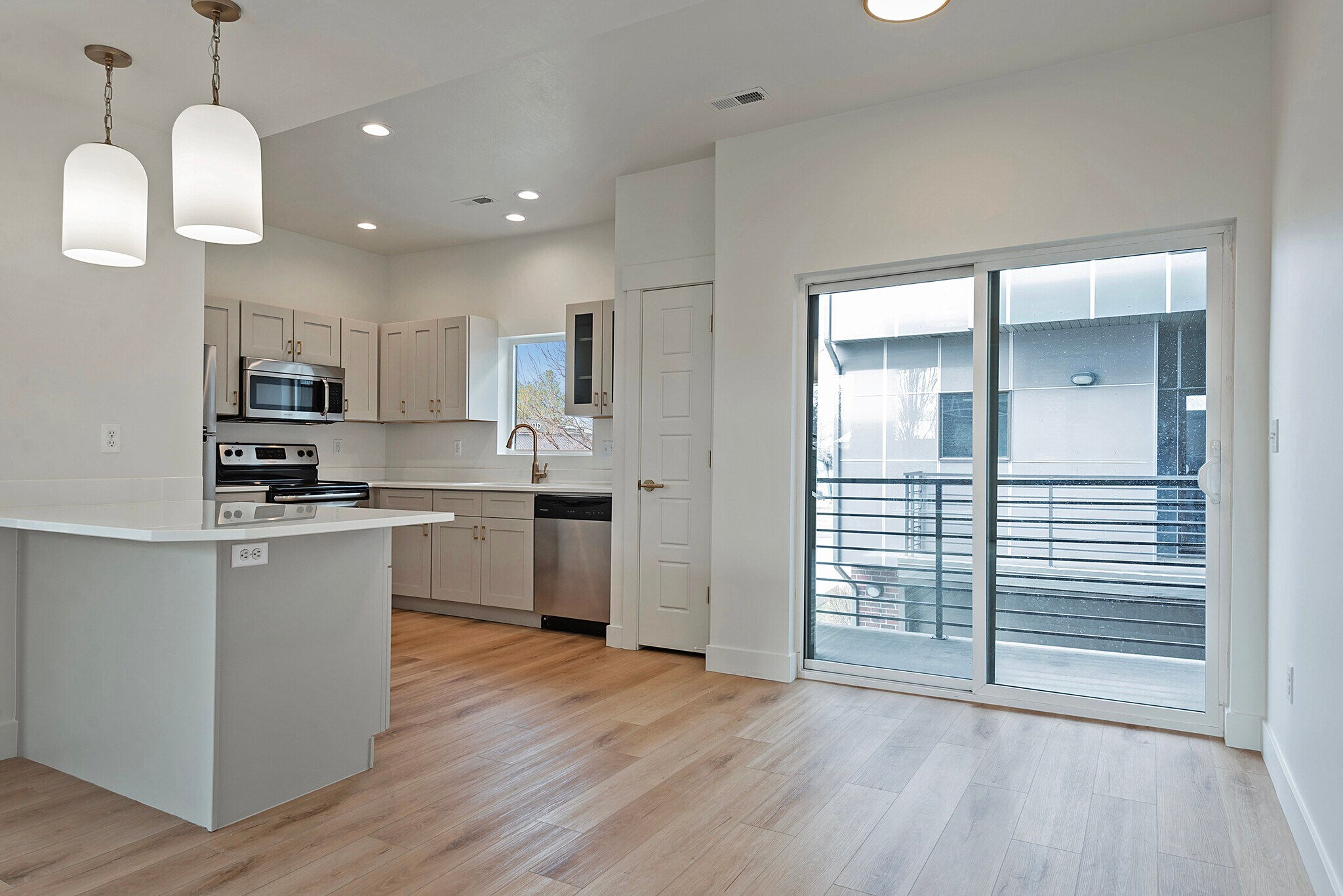 Building Photo - 1716 S 900 E