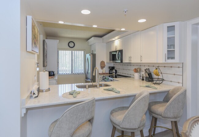 Building Photo - 901 Seafarer Cir