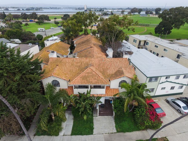 Building Photo - 4930 W Point Loma Blvd