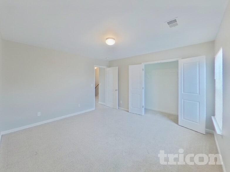 Building Photo - 547 Falls Cottage Run