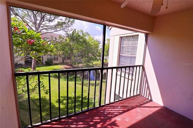 Building Photo - 2450 Heron Terrace