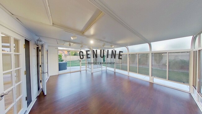Building Photo - Coming Soon: Remodeled 4Bd 2Ba Home in Fou...