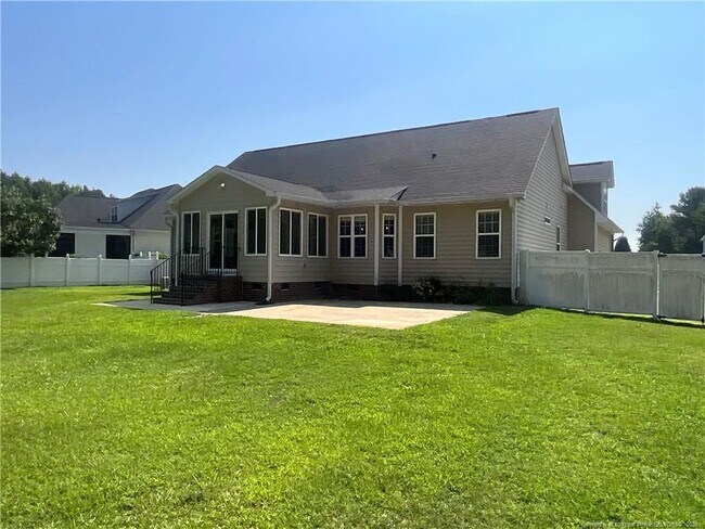 Building Photo - 404 Windover Dr
