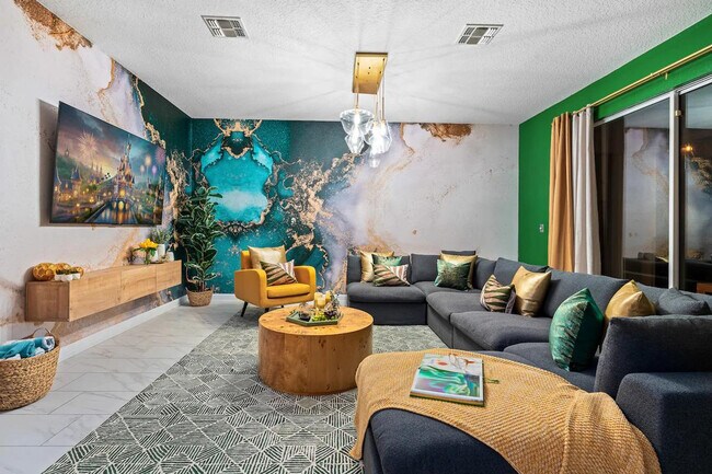 Building Photo - 4710 Sleepy Hollow Dr