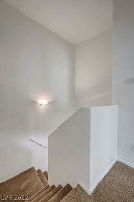 Building Photo - 6560 Bucking Horse Ln