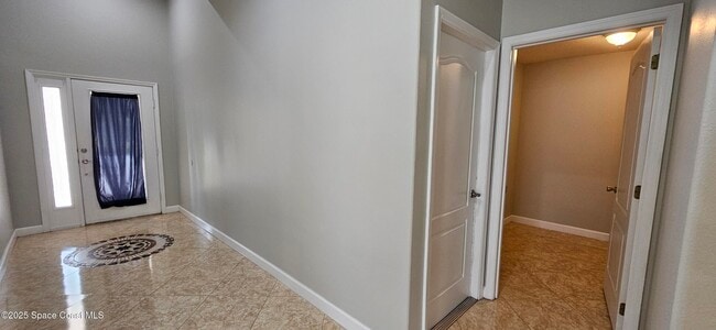 Building Photo - 4951 Somerville Dr