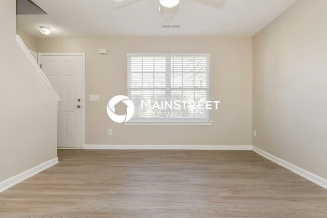 Building Photo - 3 Bedroom Pet-Friendly Home in McDonough, ...