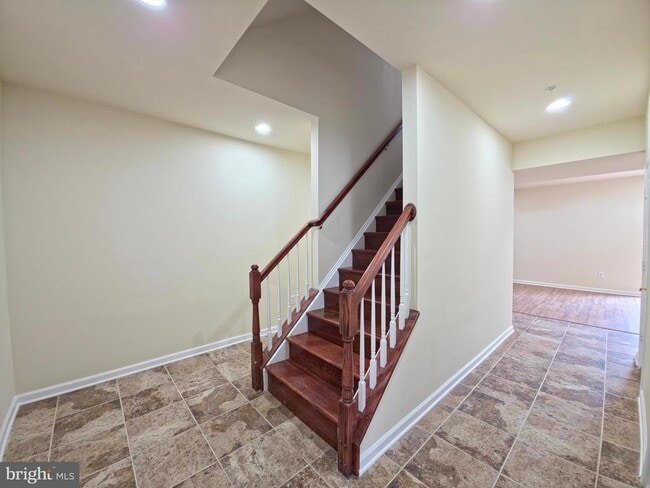 Building Photo - 7108 Sudley Ave