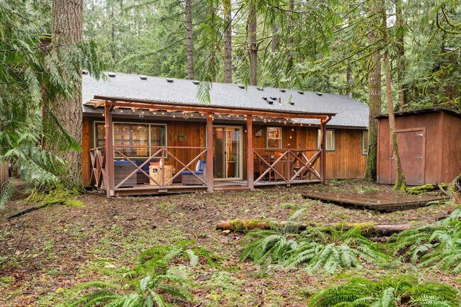 Building Photo - 65010 E Mountain Meadow Ln