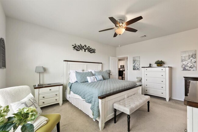 Building Photo - 6909 Bellingham Dr