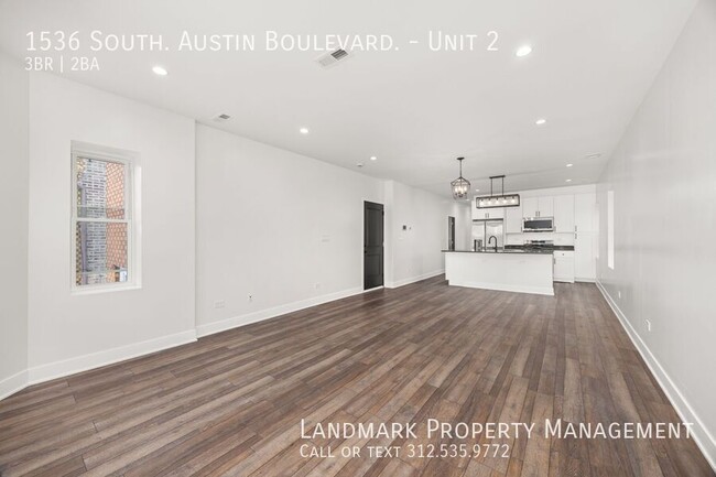 Building Photo - 1536 S Austin Blvd