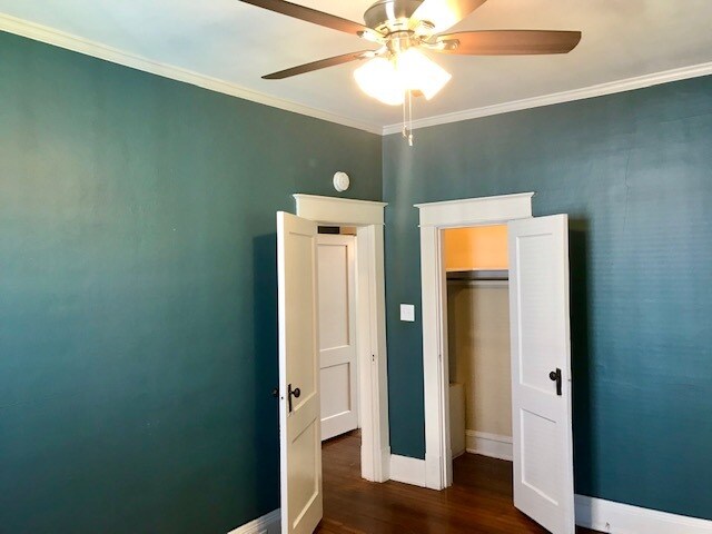 Building Photo - 306 Oakridge Blvd